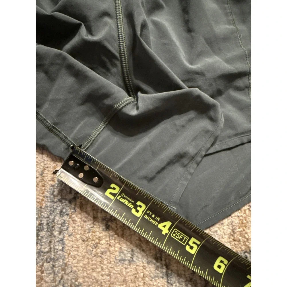 Lululemon Hotty Hot Short Size 8 Excellent Condition